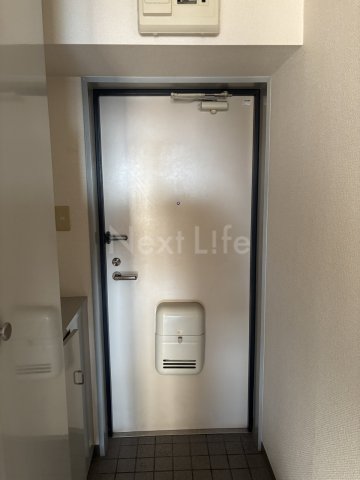 エスケーヴィラ2の玄関写真