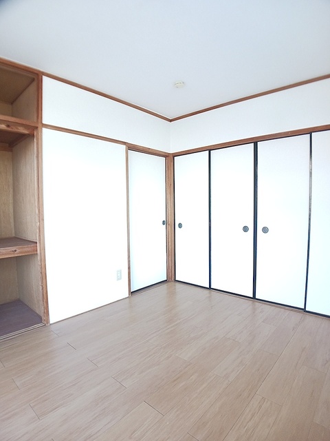 その他部屋・スペース　収納付の寝室です☆