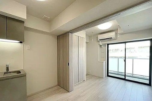 居室・リビング　写真は同タイプ住居です。