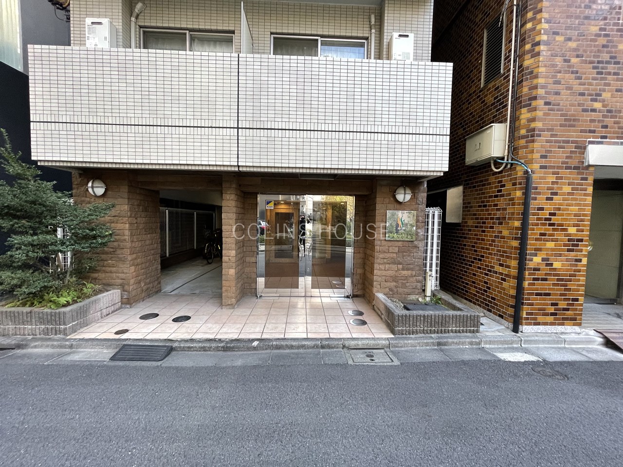 エントランス