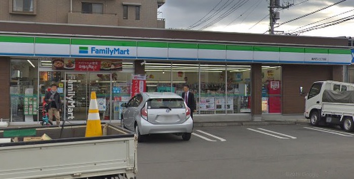 コンビニ　ファミリーマート 藤沢石川五丁目店（コンビニ）まで263m