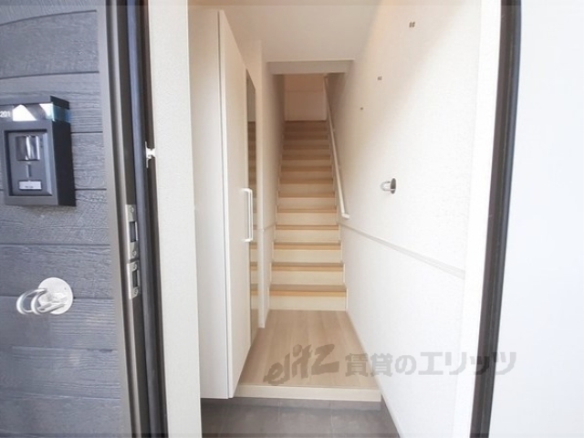 玄関　同タイプのお部屋の写真です