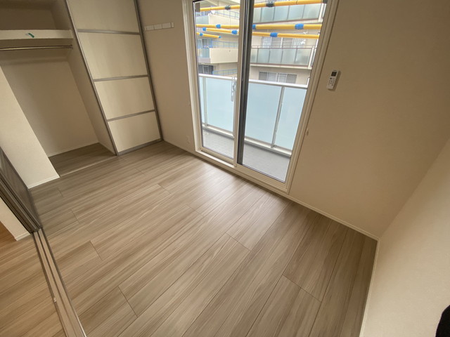 D-room WEST PARK 西宮北口の居間写真