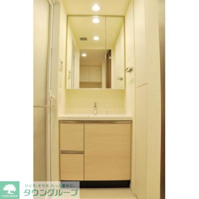 洗面設備　※写真は同タイプ住戸です。