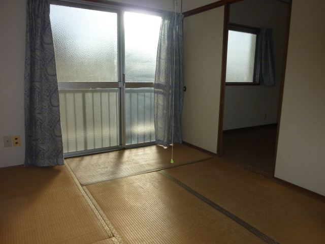 居室・リビング　別部屋の写真です