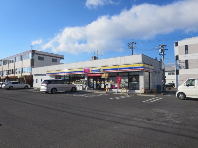 コンビニ　ミニストップ鈴鹿西条店（コンビニ）まで500m