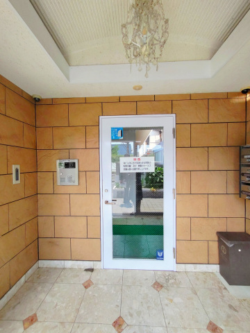 コンビニ　ローソン安芸区役所前店（コンビニ）まで596m