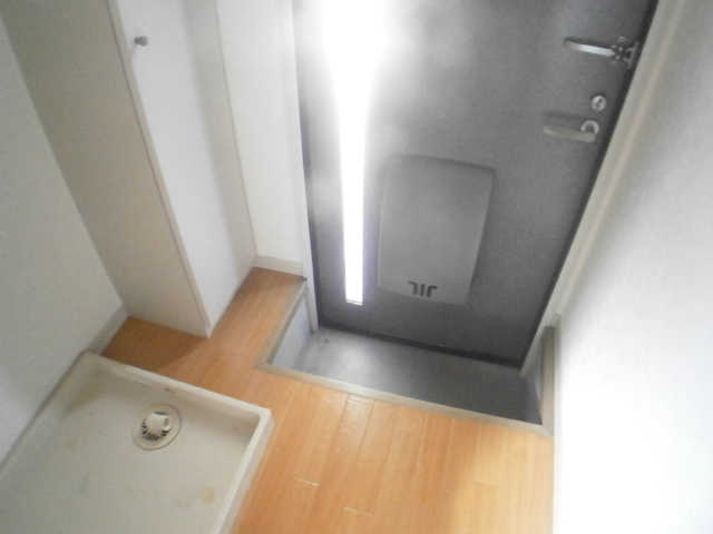 玄関　参考写真（同物件他号室）