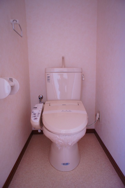 トイレ　図面と現状に相違がある場合には現状を優先