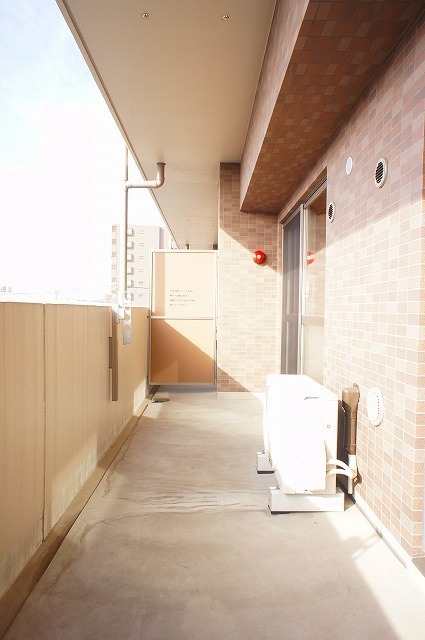 バルコニー　図面と現状に相違がある場合には現状を優先