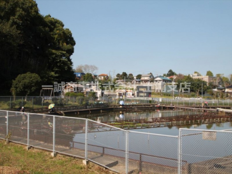 【エーデル小松ヶ丘の公園】