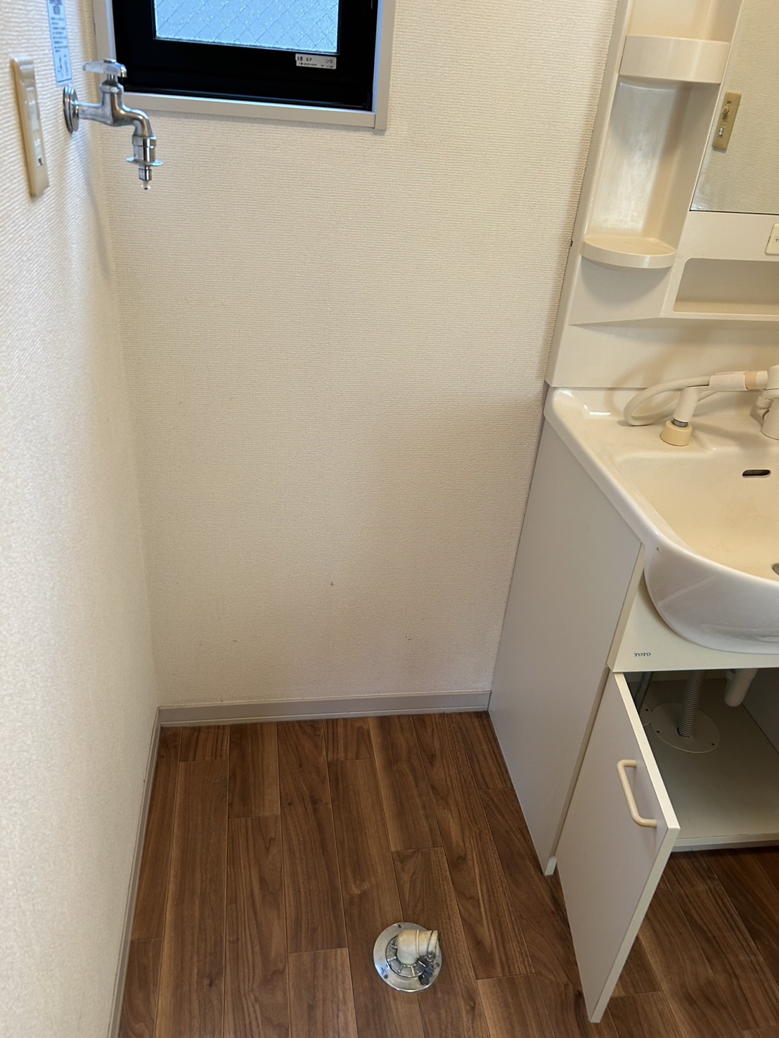 その他設備　室内に洗濯機置場ございます。