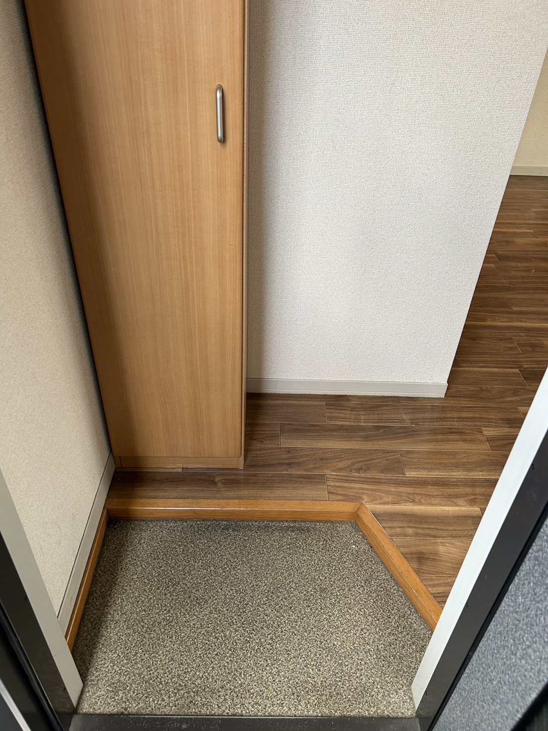 玄関　電子キー対応の玄関ドア