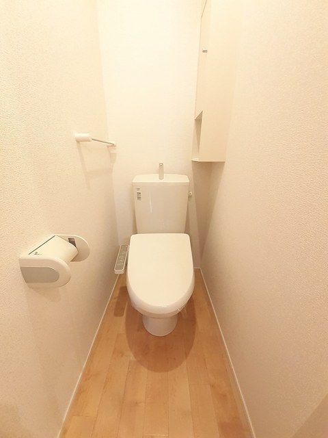 【小田原市府川のアパートのトイレ】