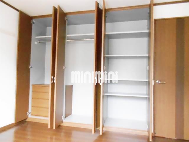 収納　北洋間の収納スペース