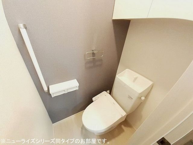 【行橋市西泉のアパートのトイレ】