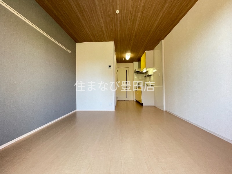 名鉄名古屋本線 知立駅 徒歩13分 3階建 築18年の居間写真