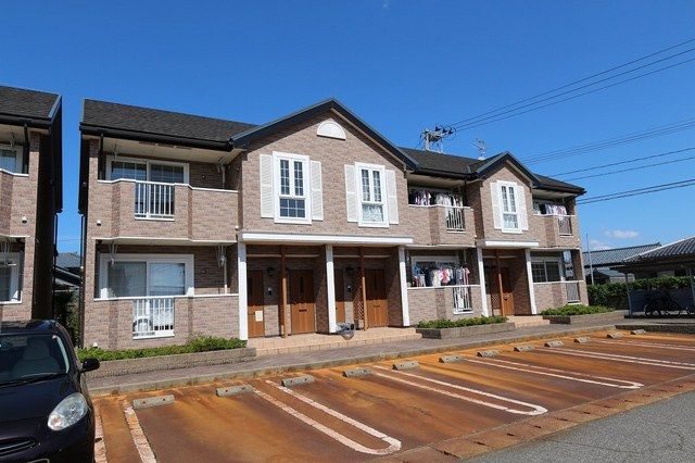 新潟市北区上土地亀のアパートの建物外観