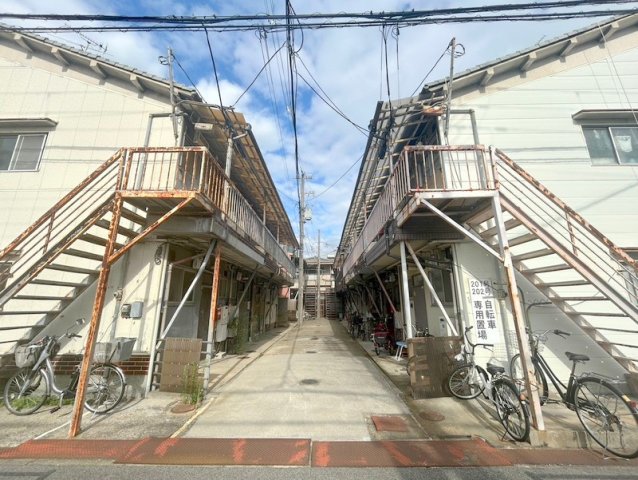 平野区加美北９丁目文化住宅の建物外観