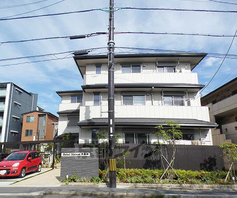 京都市左京区田中馬場町のマンションの建物外観