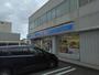 コンビニ　ローソン苫小牧栄町三丁目店（コンビニ）まで165m
