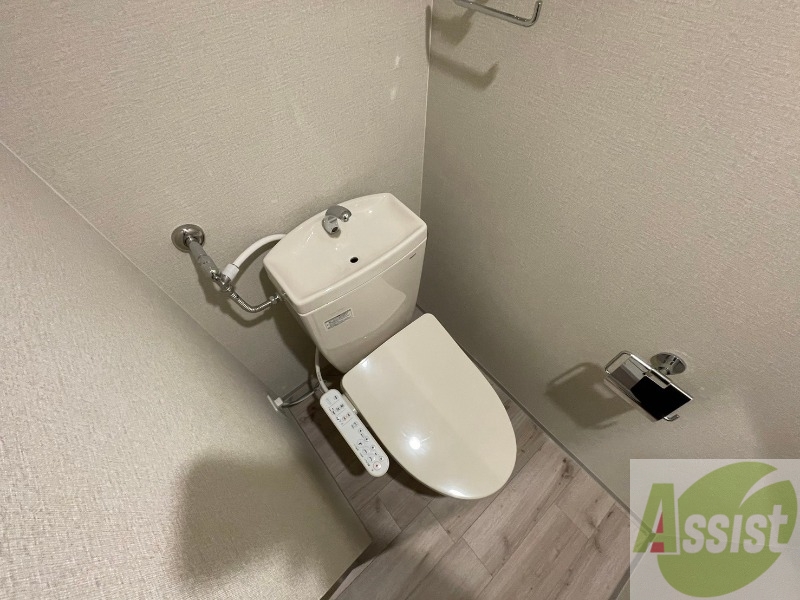 トイレ　シャワートイレになっているので快適です！