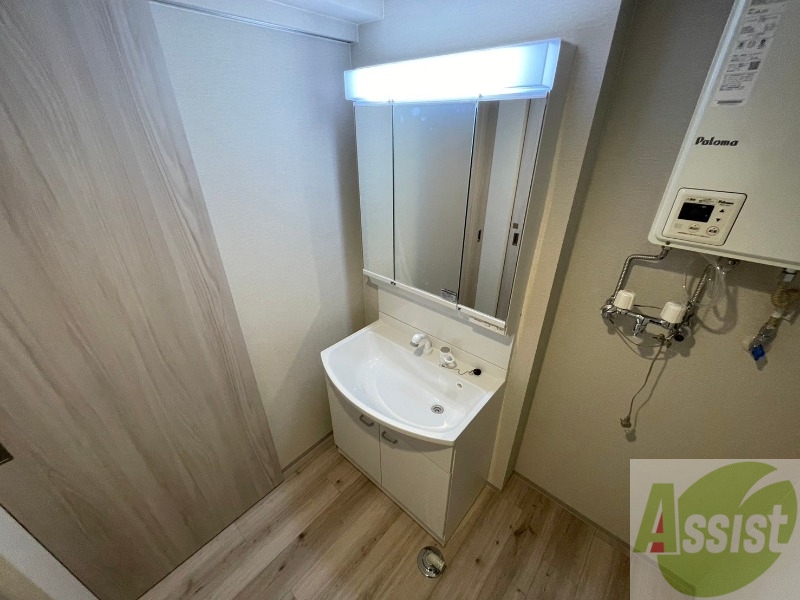 洗面設備　シャンプードレッサーで身支度もラクラクです！