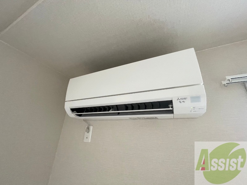 その他設備　エアコン付きで快適なリビングになっております！