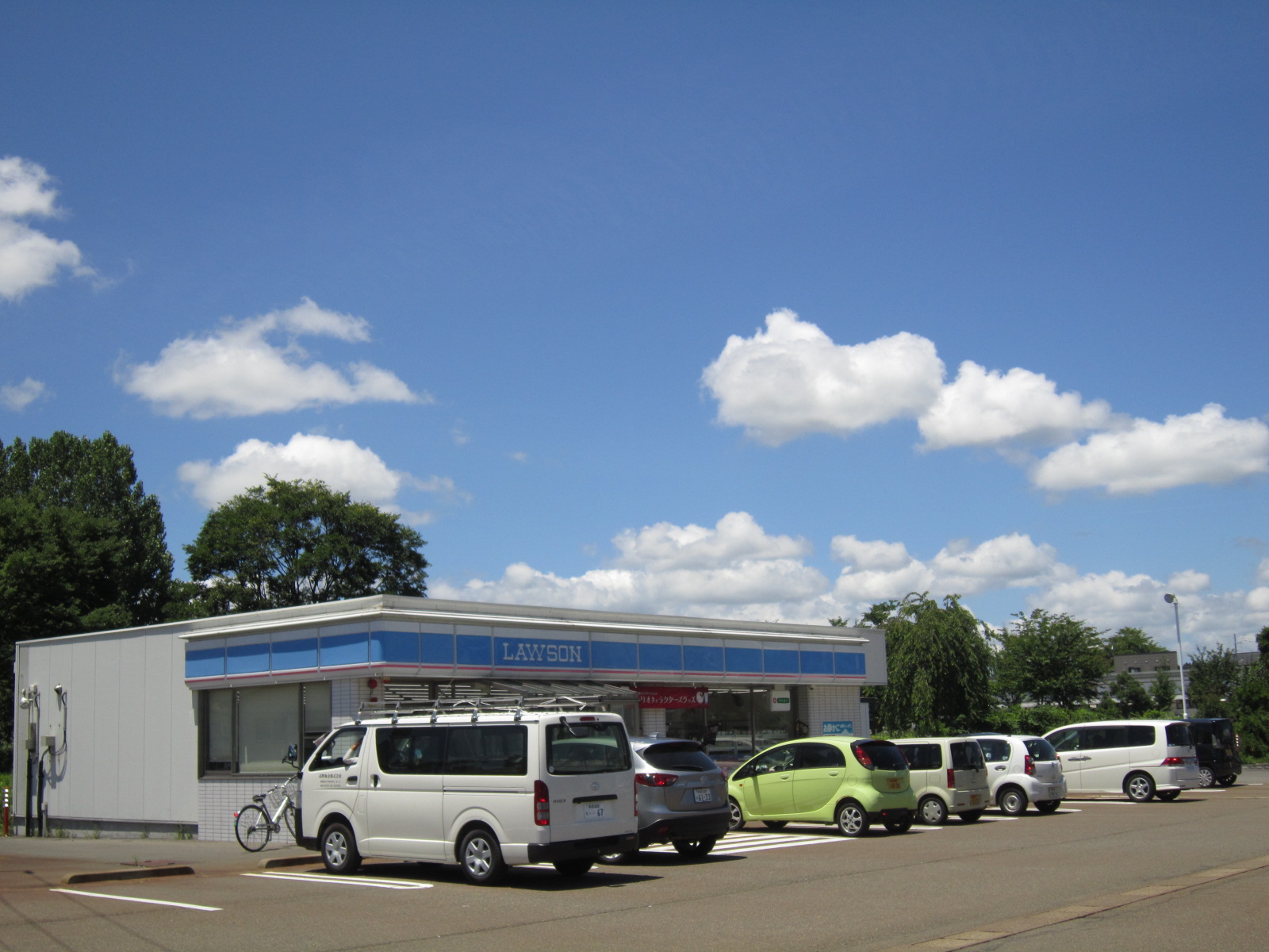 コンビニ　ローソン小千谷城内店（コンビニ）まで402m