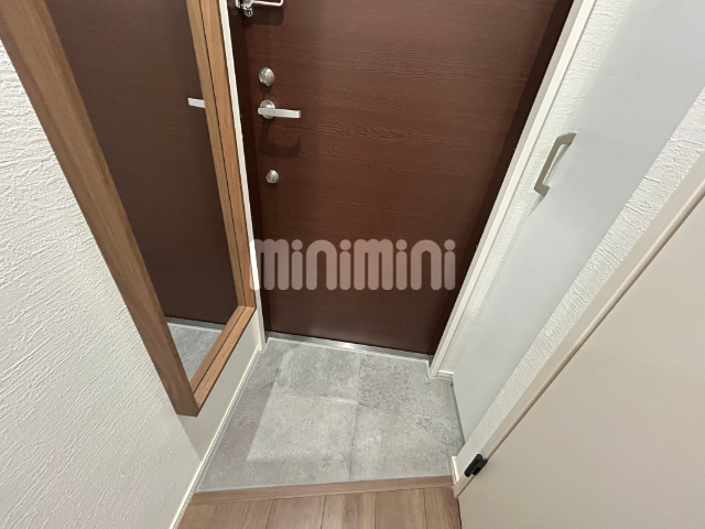 玄関　※同タイプ別部屋の写真です