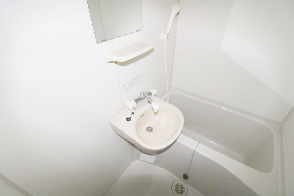 バス・シャワールーム　バス