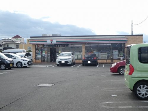 コンビニ　セブンイレブン 福島吉倉店（コンビニ）まで418m