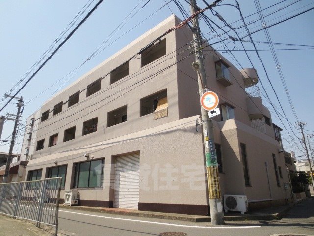 茨木市主原町のマンションの建物外観