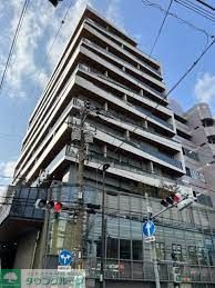 荒川区荒川のマンションの建物外観