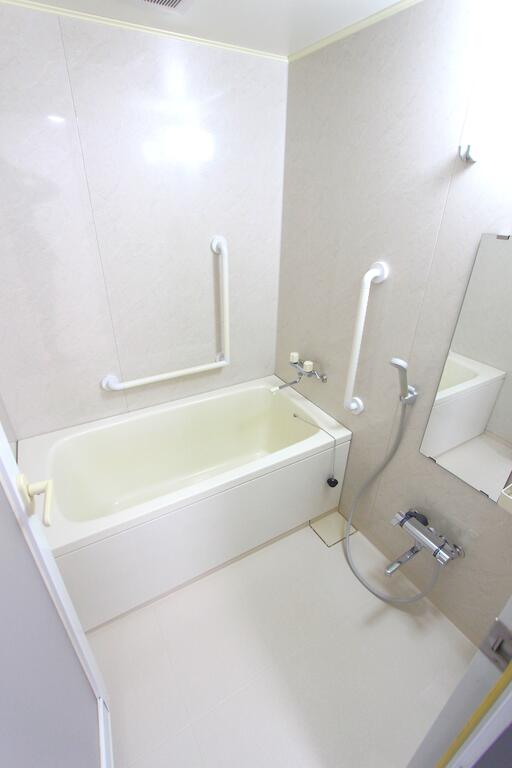 バス・シャワールーム　一日の疲れは温かお風呂で癒しましょう♪