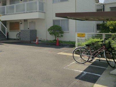 イーストコート沢良宜　その他共有部分　駐輪場