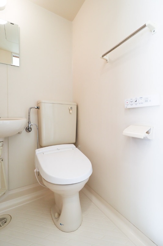 トイレ　図面と現状に相違がある場合には現状を優先