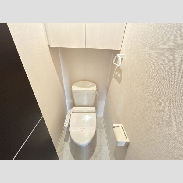 トイレ　ゆったりとした空間のトイレです