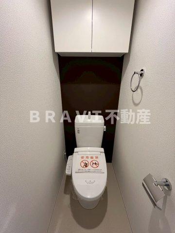トイレ　【セレニテフラン本町】シンプルで使いやすいトイレです