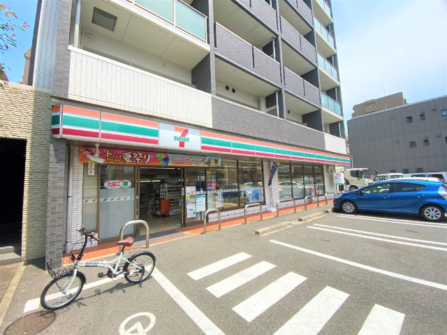コンビニ　セブンイレブン名古屋洲雲町２丁目店（コンビニ）まで63m