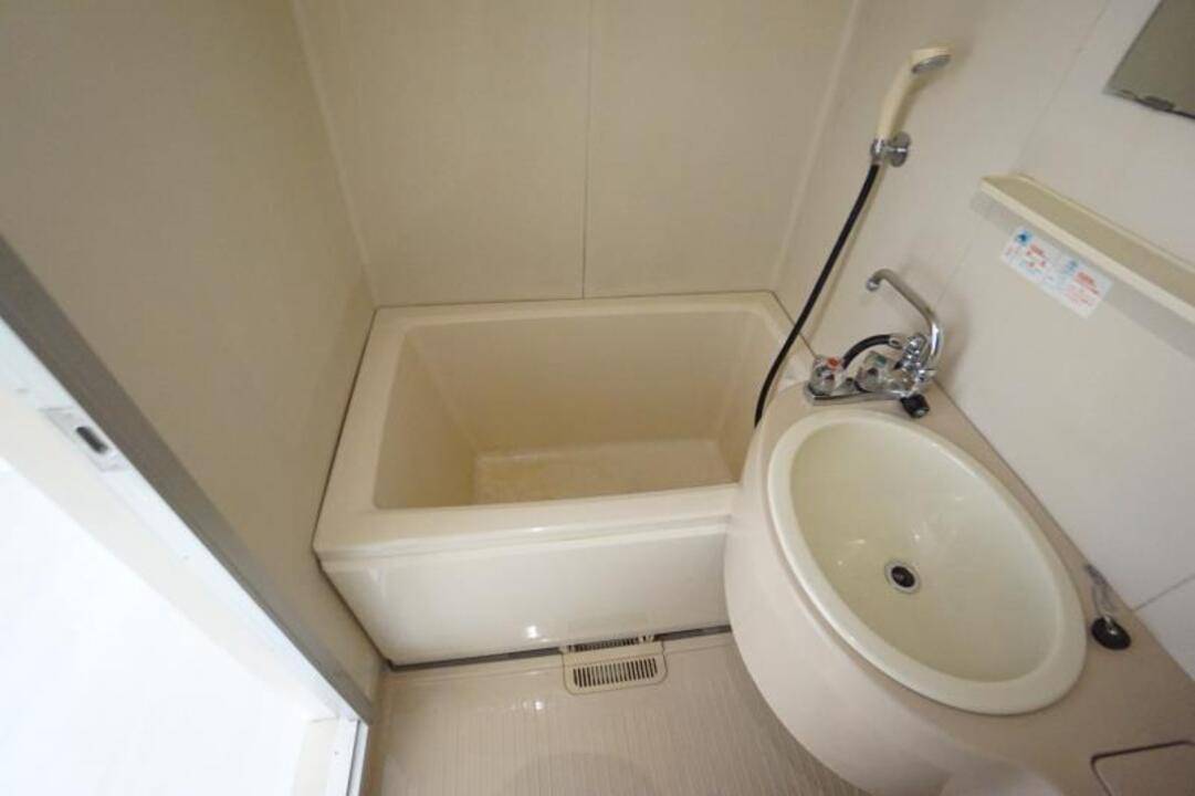 バス・シャワールーム　浴室