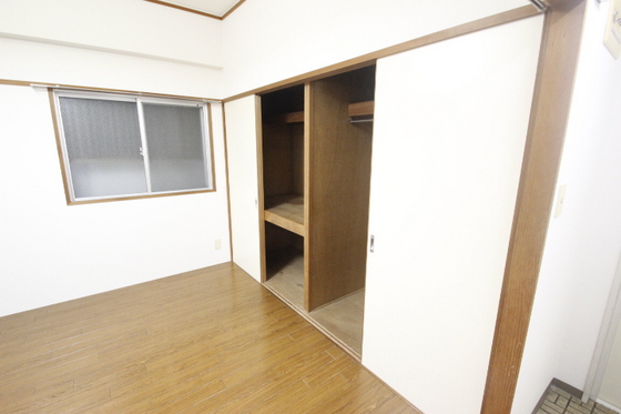 収納　※別号室の写真です
