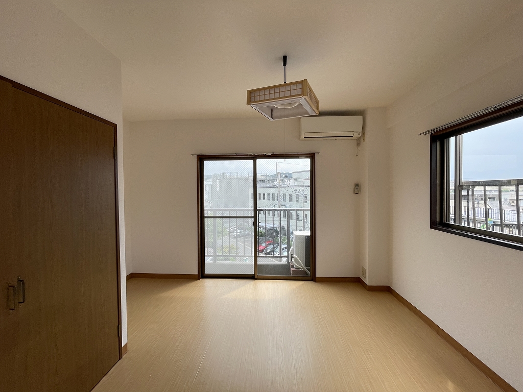 居室・リビング　東南角部屋