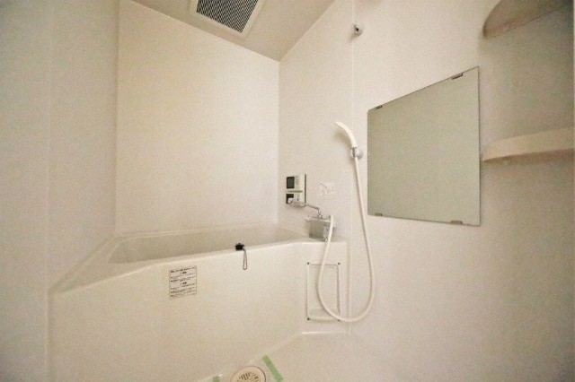 バス・シャワールーム　バス・シャワールーム