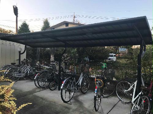 その他共有部分　屋根付き駐輪場があります