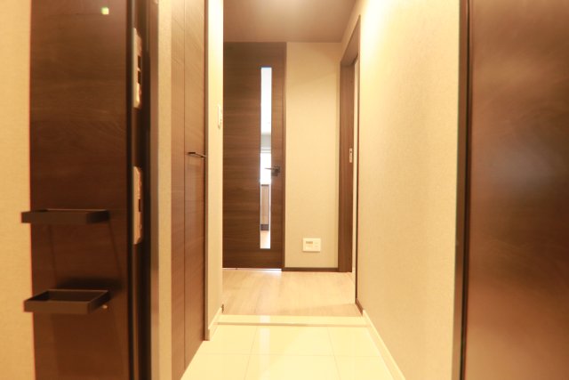 玄関　※別号室の参考写真です、現況優先です※