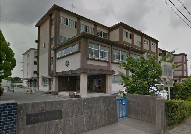 小学校　浜松市立中郡小学校（小学校）まで600m