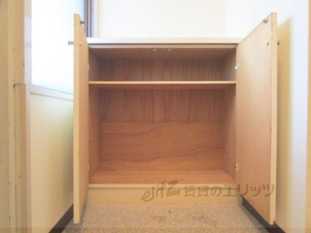 その他設備　下駄箱