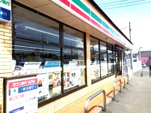 コンビニ　セブンイレブン 横浜川島町店（コンビニ）まで855m