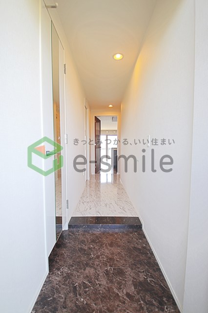 玄関　※同建築シリーズの内装写真 ※参考イメージ